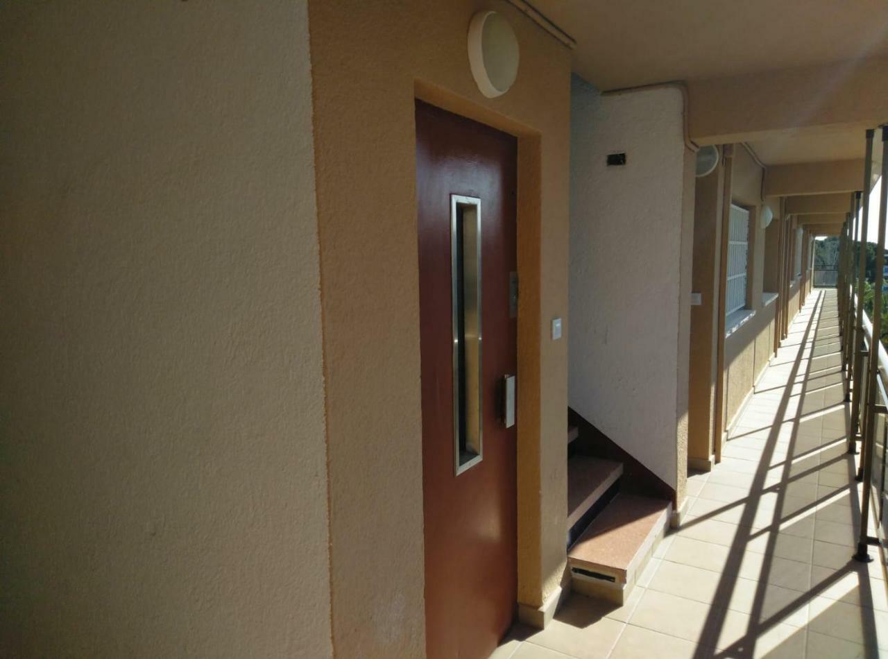 Bsb Surf&Beach Apartment Salou Bagian luar foto